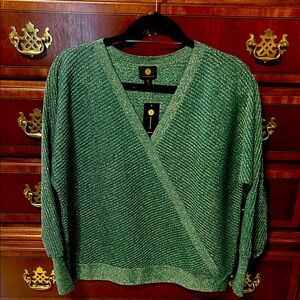JM Collection, fashion sweater. Emerald green. Petite Large. NWT